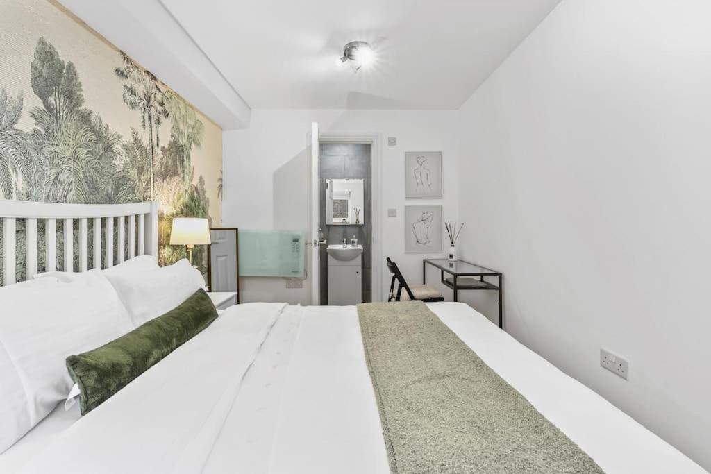 Holiday Home 2Br L 2Ba With Patio-Sleep 6 London Exterior foto