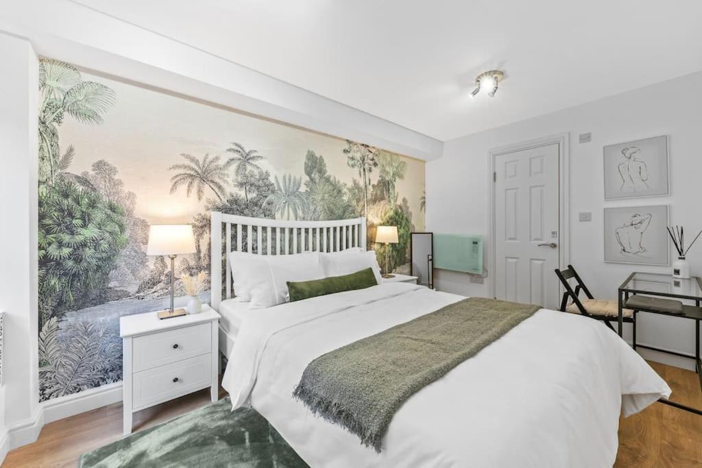 Holiday Home 2Br L 2Ba With Patio-Sleep 6 London Exterior foto